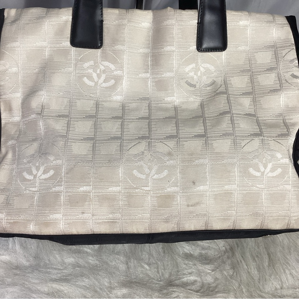 RARE Colorblockock CHANEL CC 10469355 Travel Line Nylon/ Leather Tote Bag - Picture 10 of 14